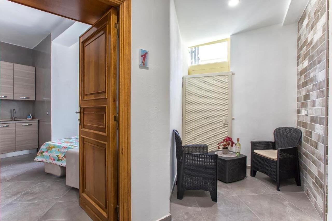 Nonna Adelina Apartments & Rooms Альгеро Екстер'єр фото